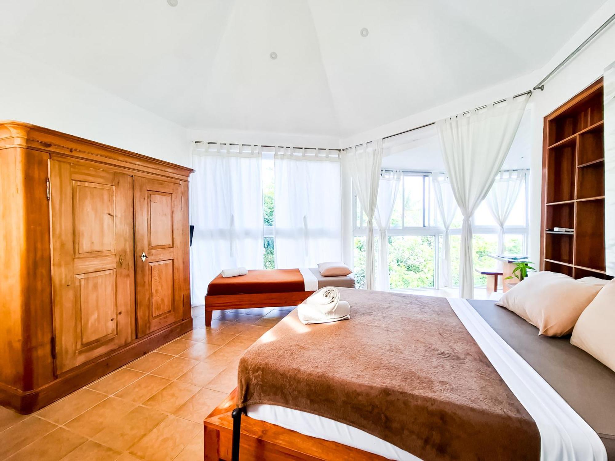 Aissatou Beach Resort Balabag  Luaran gambar