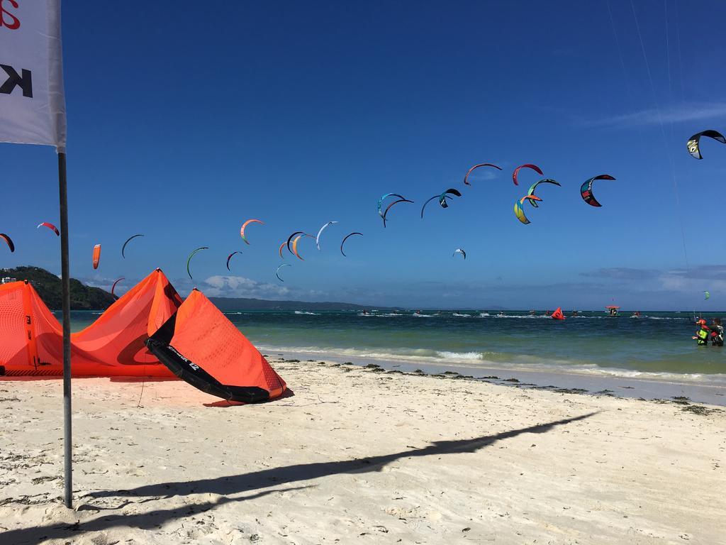 Aissatou Beach Resort Balabag  Luaran gambar