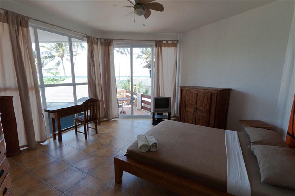 Aissatou Beach Resort Balabag  Luaran gambar